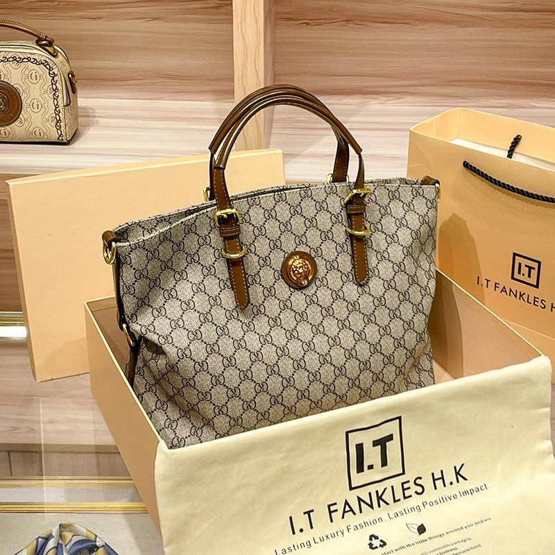 Large capacity shoulder bag, genuine leather hand-held, crossbody, or tote bag.